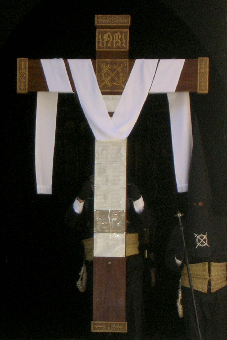 cruz in memoriam cofradia san pablo